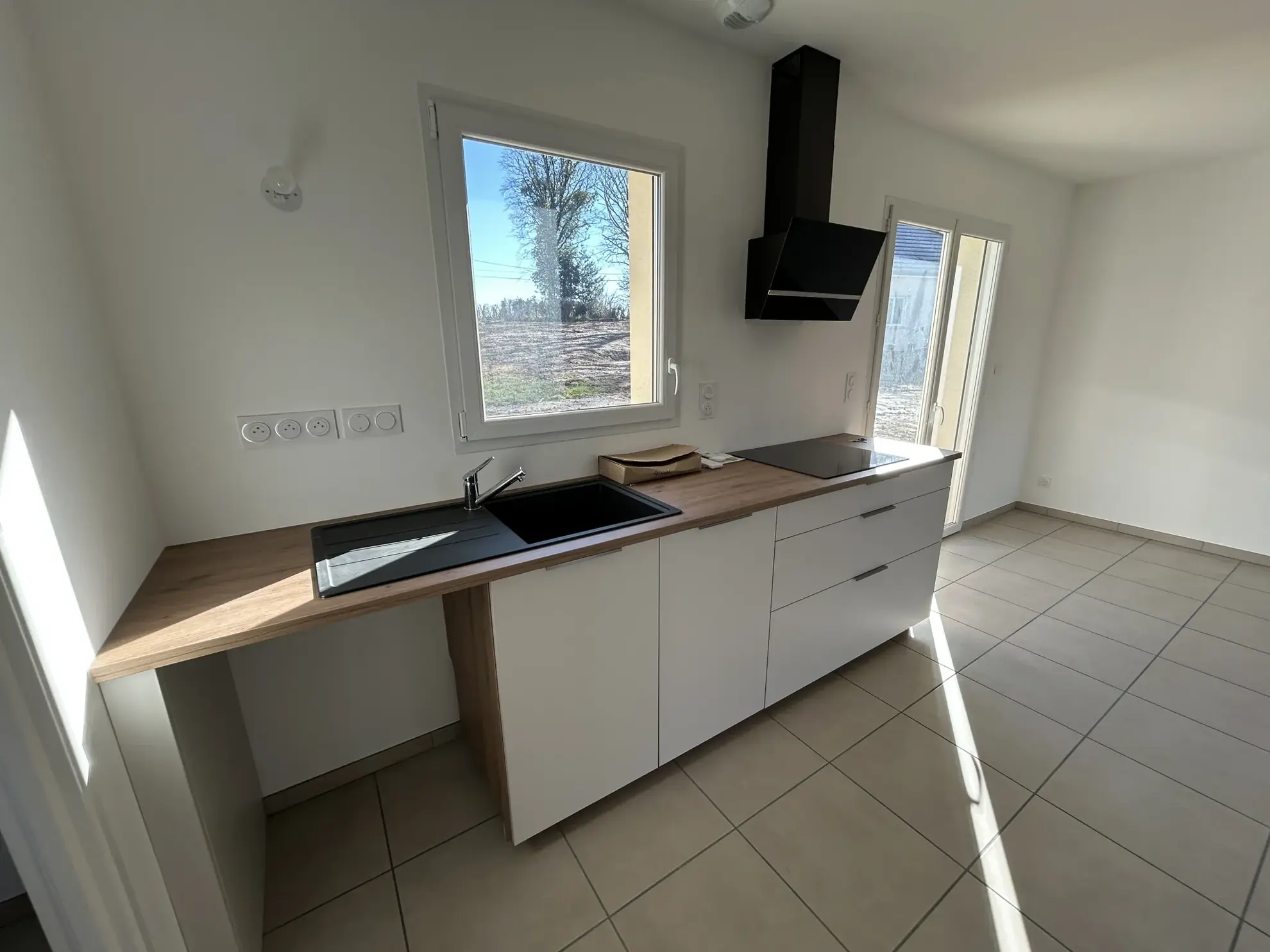 Maison neuve avec vue dégagée à Seilhac, Corrèze – 3 chambres, garage, accessible PMR 