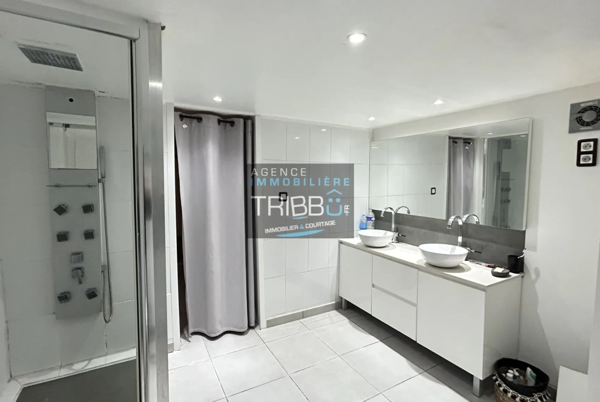 Charmante maison de village rénovée de 114 m² à Baixas, 2 chambres 