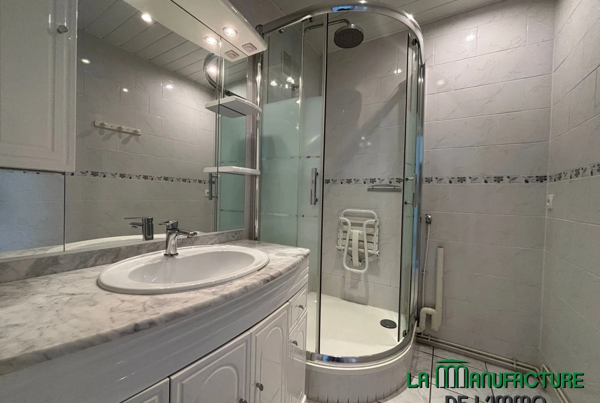 Appartement F3 traversant à Saint-Étienne secteur Bergson 