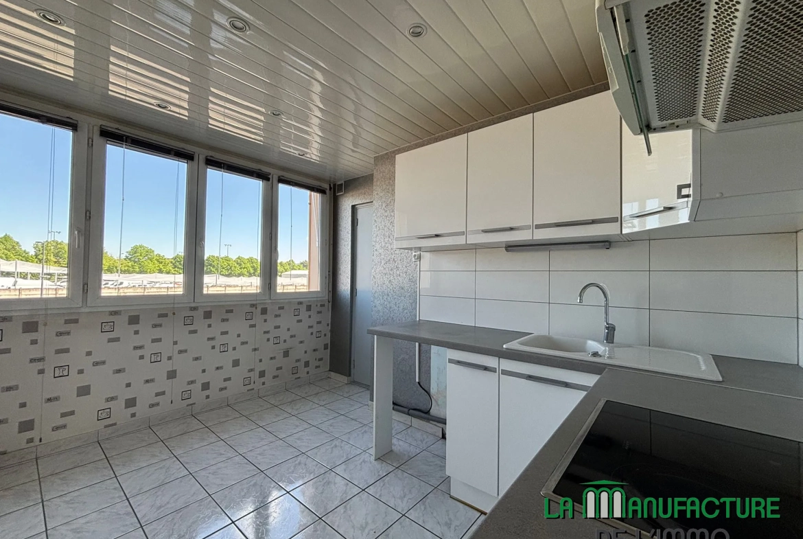 Appartement F3 traversant à Saint-Étienne secteur Bergson 