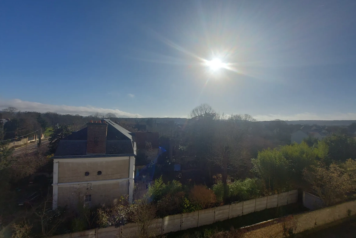 Appartement de 46 m² avec balcon et parking à Rosny-sur-Seine 