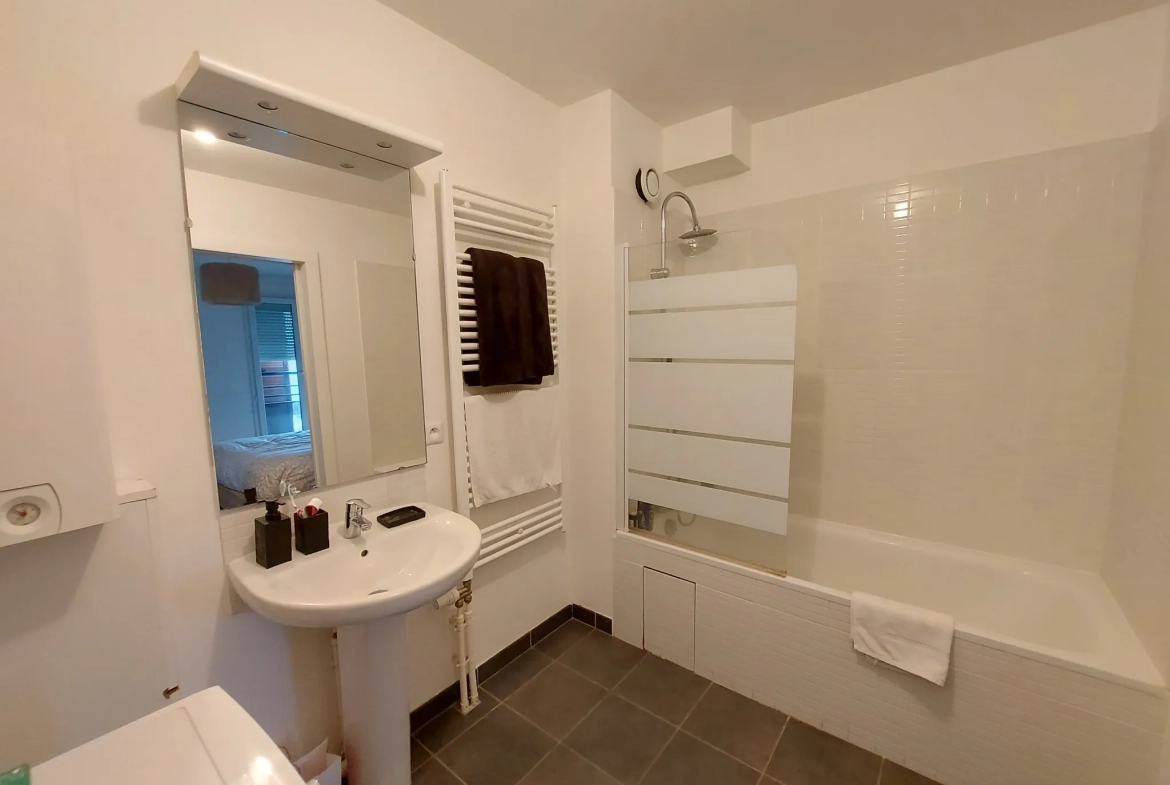 Appartement de 46 m² avec balcon et parking à Rosny-sur-Seine 