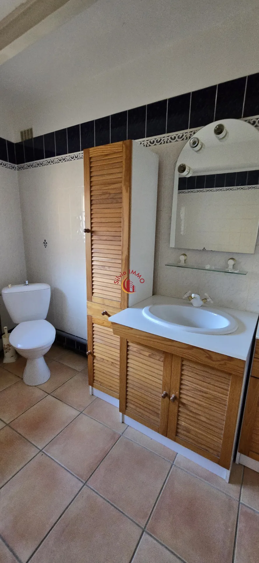 Maison de village à rafraîchir à Cassagnes - Opportunité à saisir 