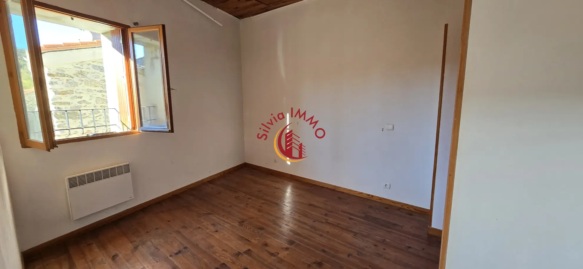 Maison de village à rafraîchir à Cassagnes - Opportunité à saisir 