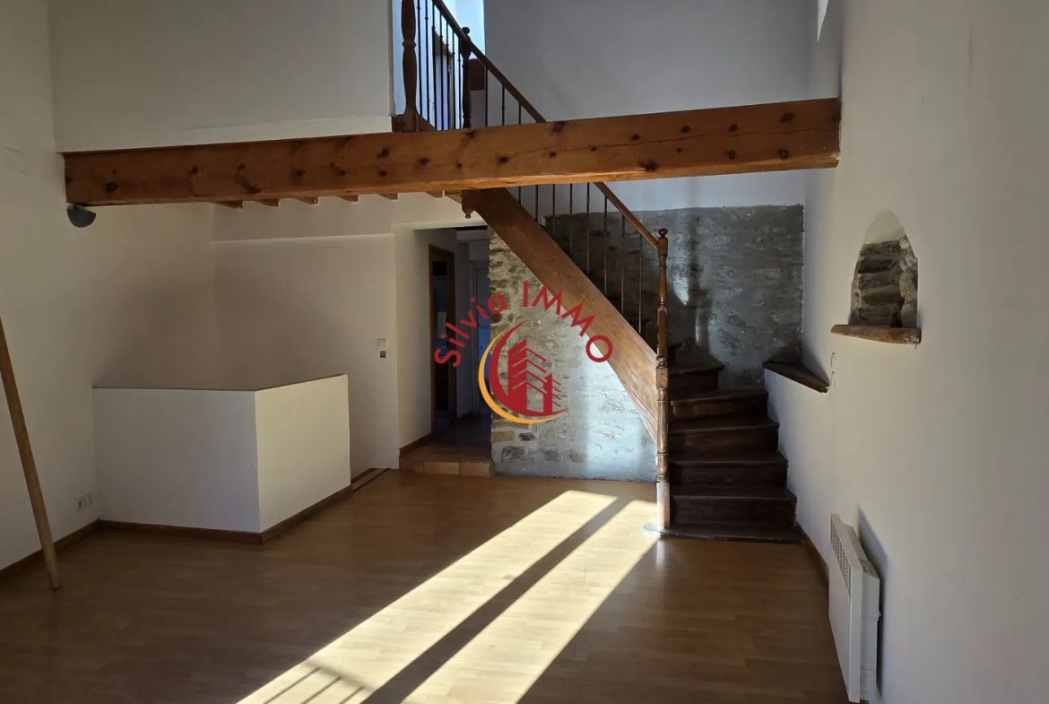 Maison de village à rafraîchir à Cassagnes - Opportunité à saisir 