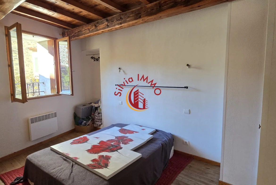 Maison de village à rafraîchir à Cassagnes - Opportunité à saisir 