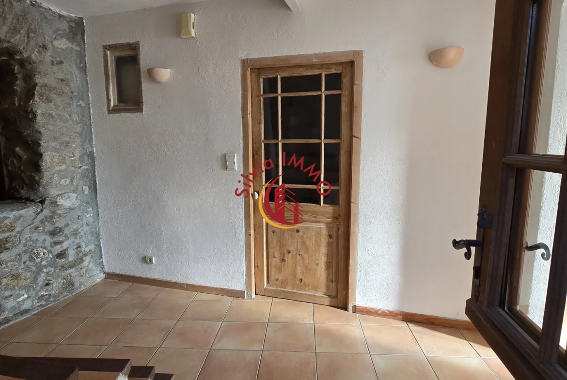 Maison de village à rafraîchir à Cassagnes - Opportunité à saisir 