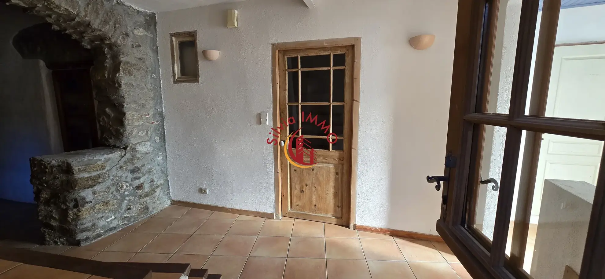 Maison de village à rafraîchir à Cassagnes - Opportunité à saisir 
