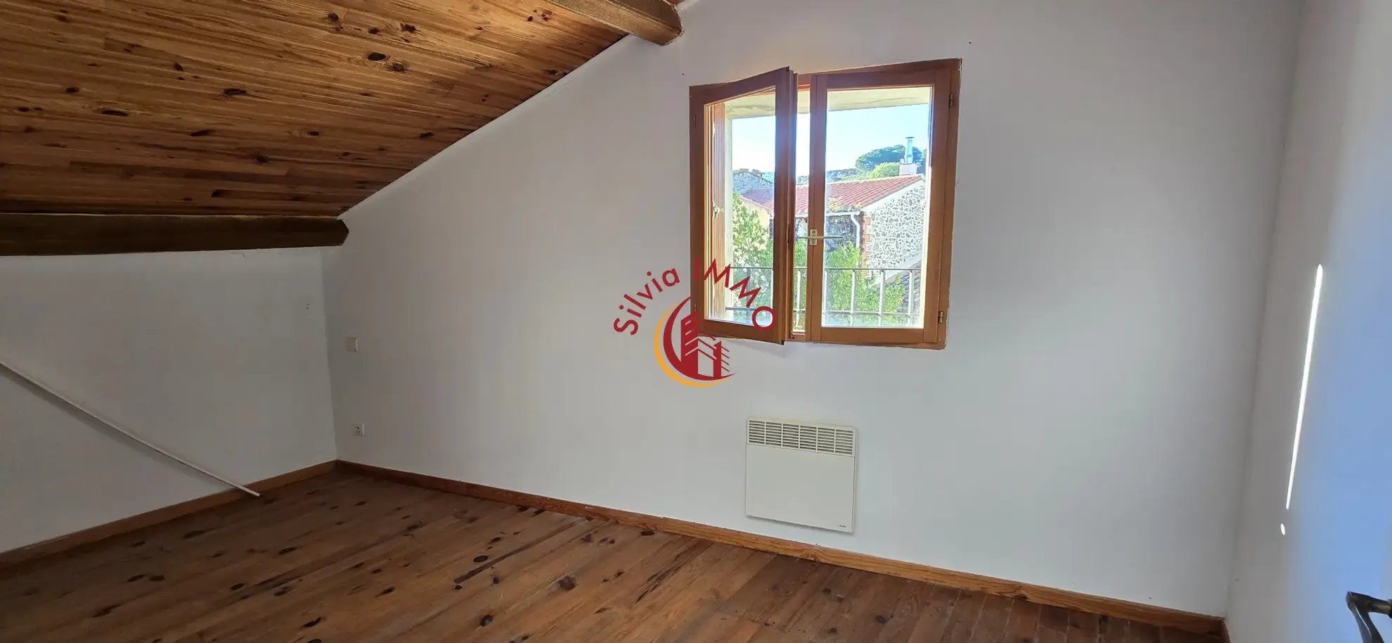 Maison de village à rafraîchir à Cassagnes - Opportunité à saisir 