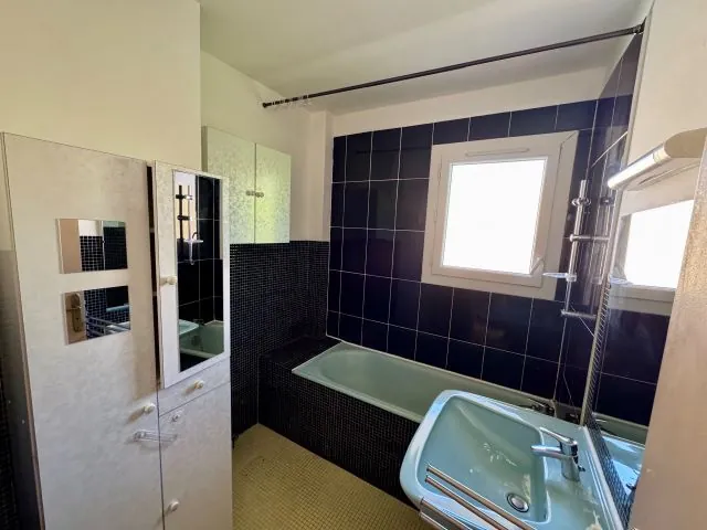Appartement T3 avec terrasse, garage à vendre à Aix-en-Provence Gambetta 