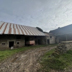 Ancienne grange en pierre à Montbard proche gare TGV — Investissez dans une propriété authentique