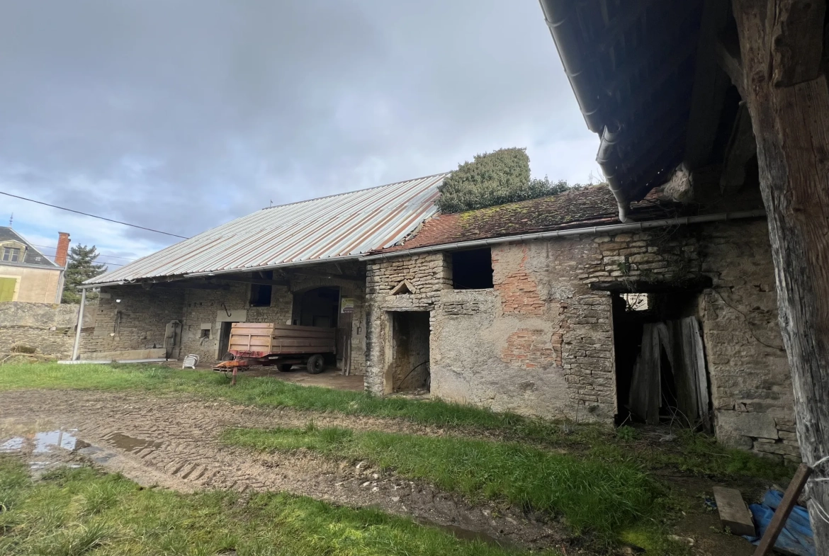 Ancienne grange en pierre à Montbard proche gare TGV — Investissez dans une propriété authentique 