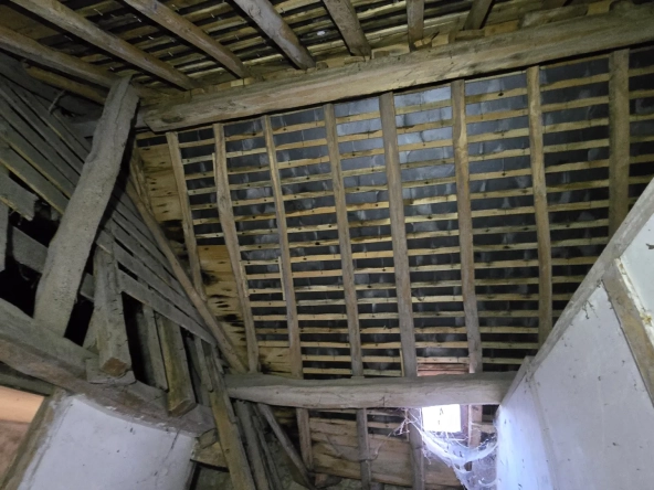 Maison familiale avec jardin, garage et 4 chambres à Saint-Germain-d'Arce 