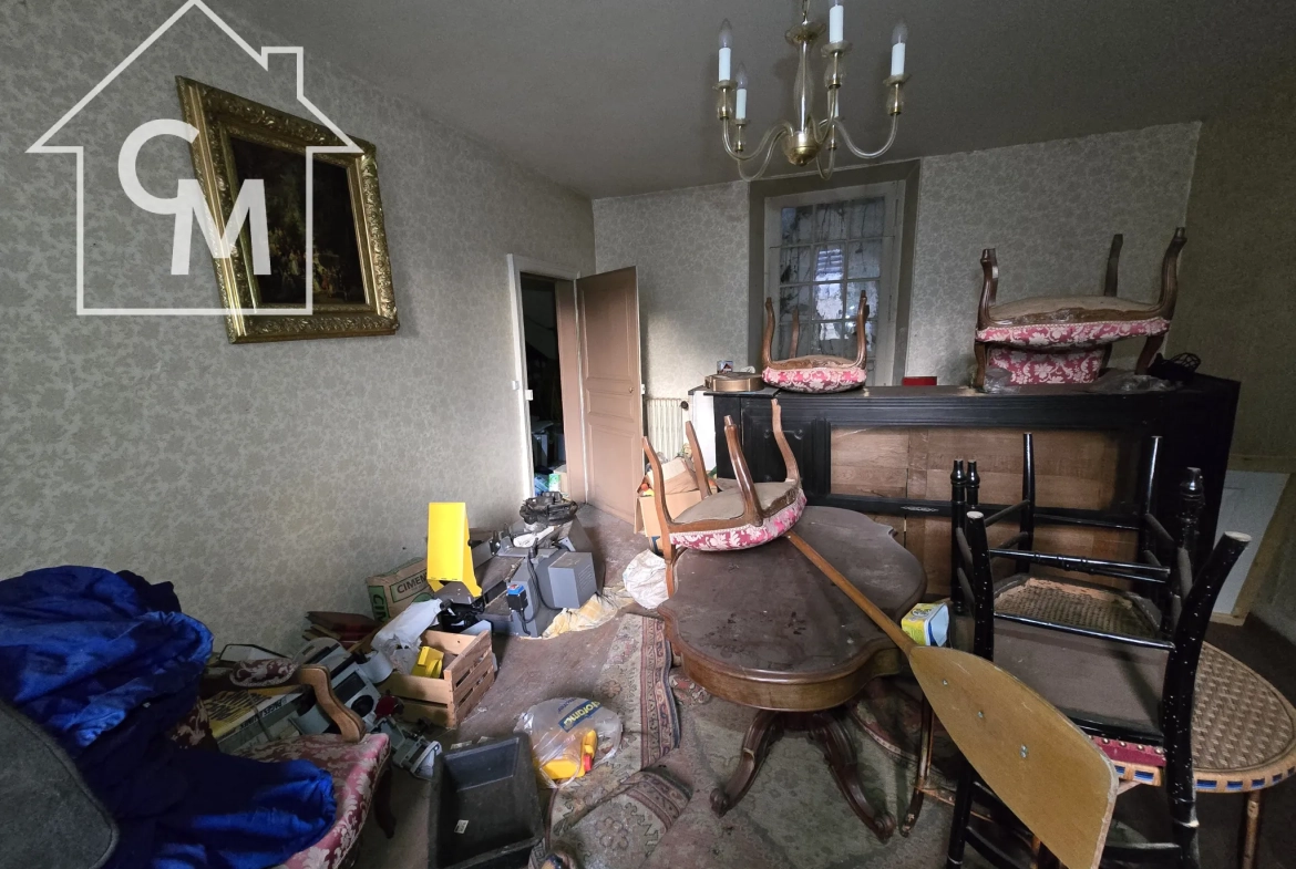 Maison familiale avec jardin, garage et 4 chambres à Saint-Germain-d'Arce 