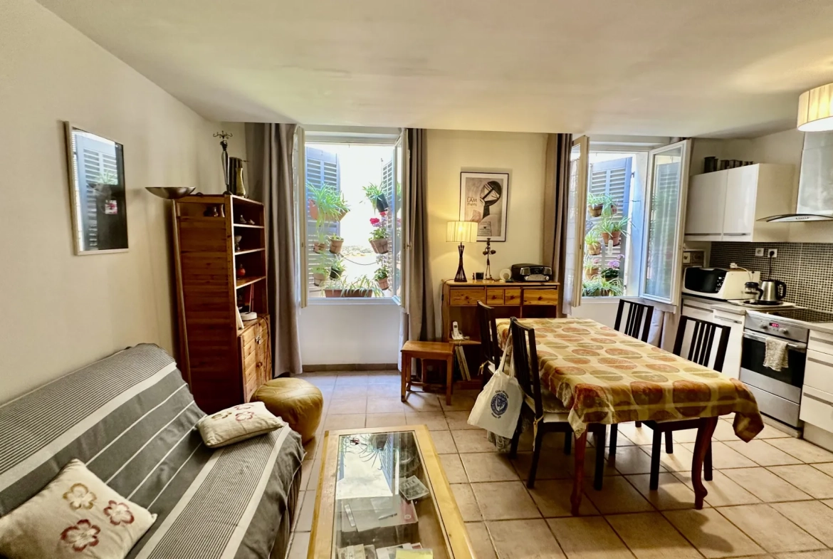 Appartement 3 pièces au cœur du 1er arrondissement de Marseille 
