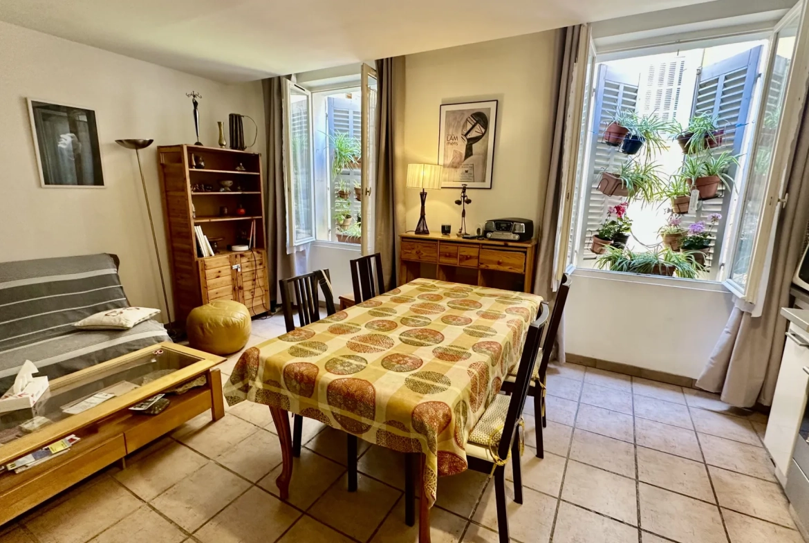 Appartement 3 pièces au cœur du 1er arrondissement de Marseille 