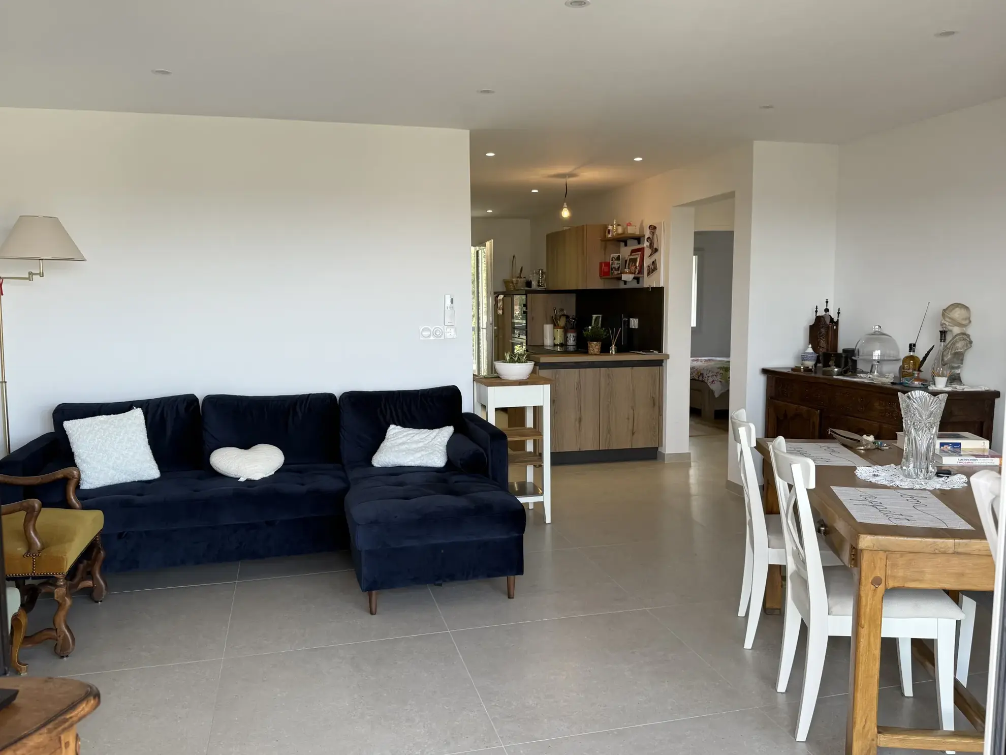 Magnifique appartement de 3 pièces à Toulon avec balcon, vue mer et parking privé 