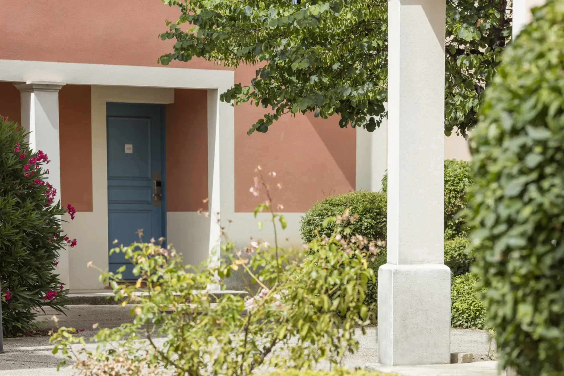Investissement locatif à Rousset – Appartement 24,37 m² avec terrasse et parking 
