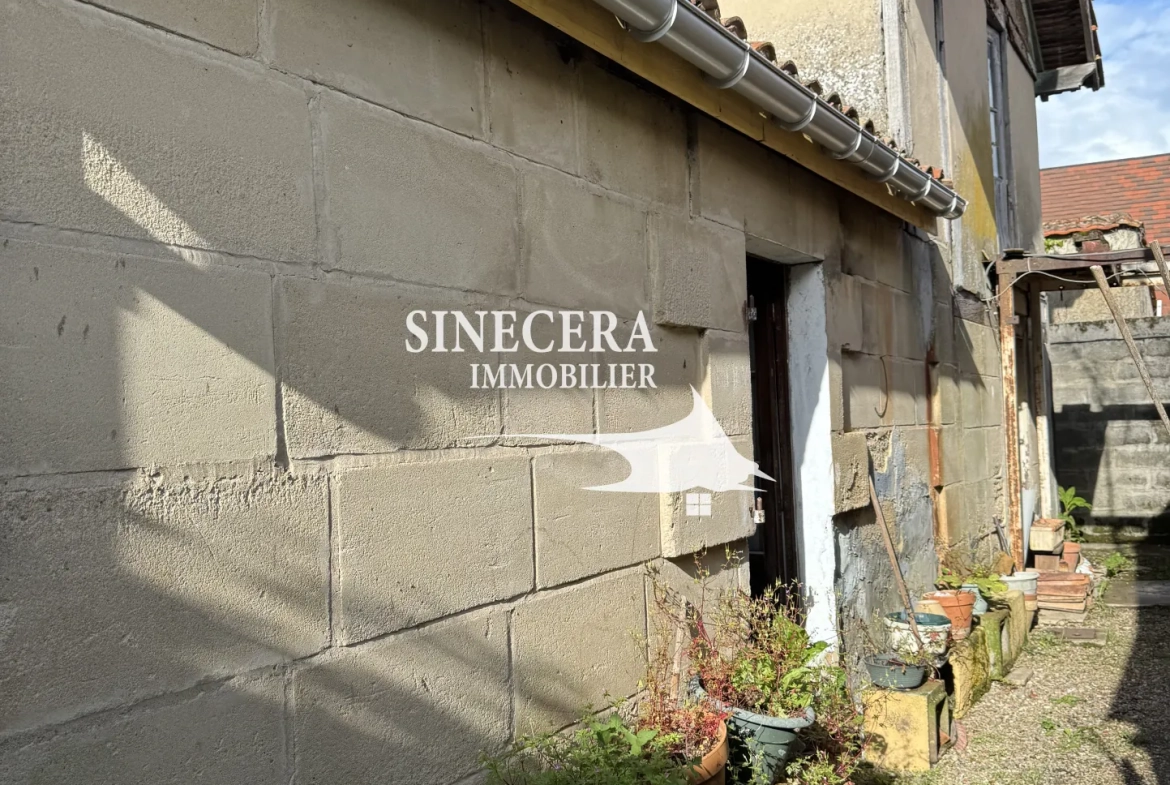 Maison ancienne à restaurer de 113 m² à Lamonzie Saint Martin, idéal investissement ou résidence 