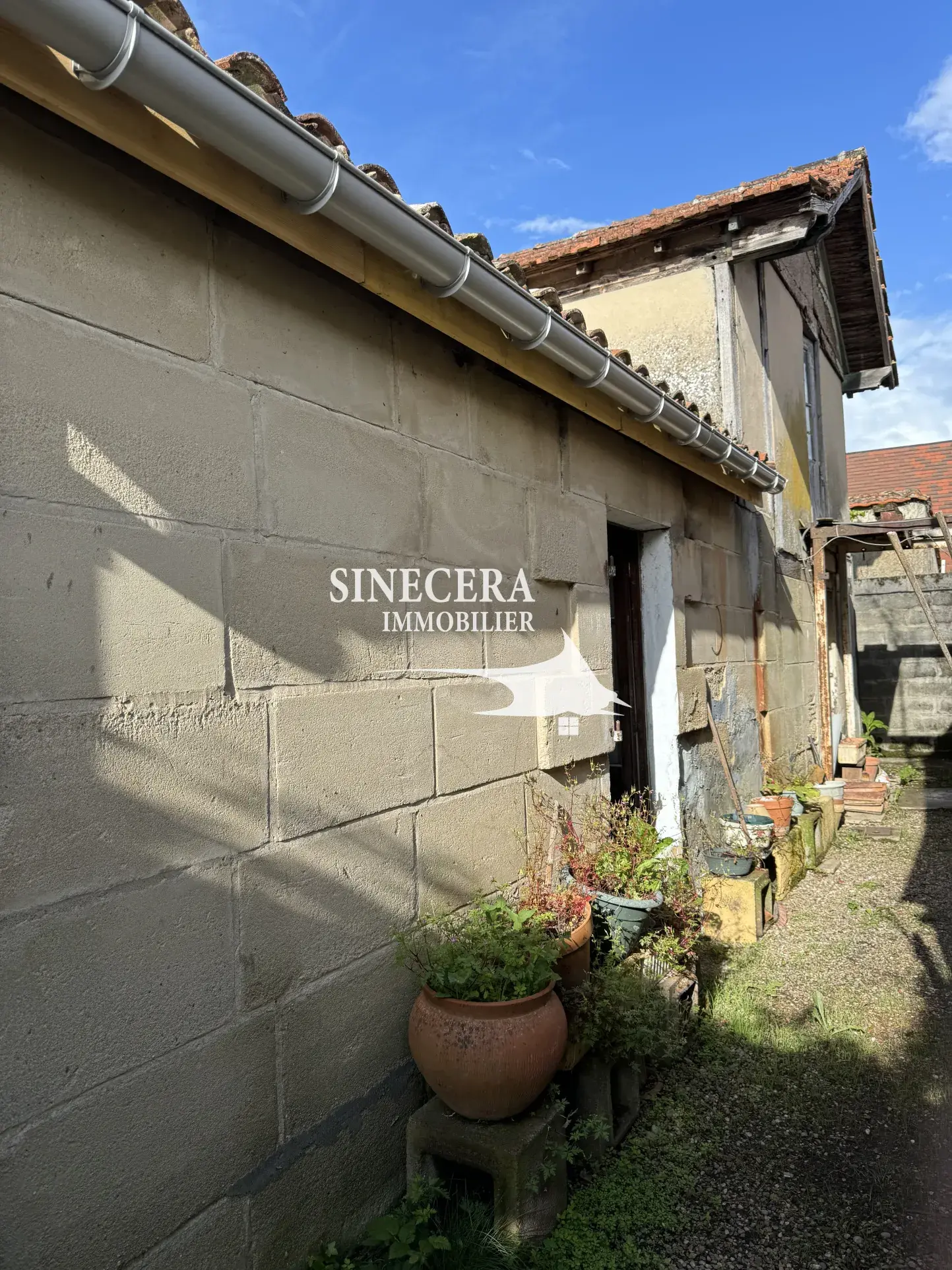 Maison ancienne à restaurer de 113 m² à Lamonzie Saint Martin, idéal investissement ou résidence 