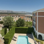 Investissement locatif à Rousset – Appartement 24,37 m² avec terrasse et parking