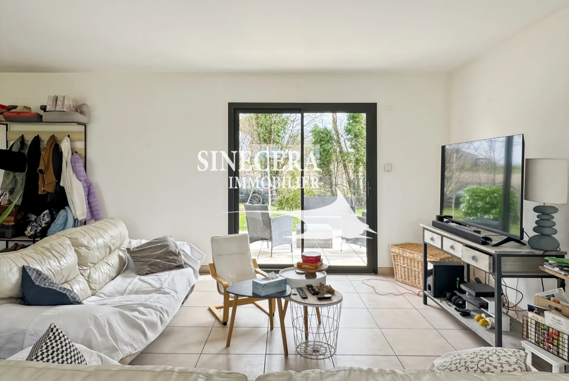 Villa contemporaine à Villetoureix avec terrasse et vue dégagée 