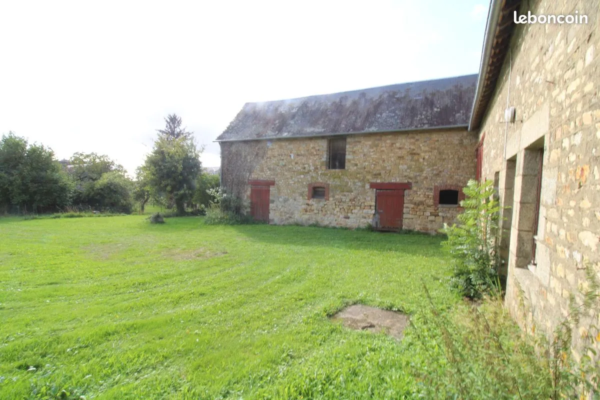 Maison à rénover de 101,25 m² à Saint Calais du Desert 