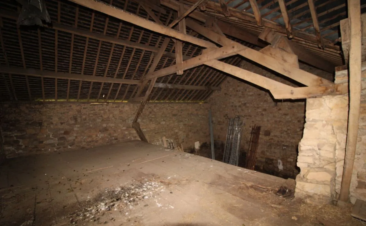 Maison à rénover de 101,25 m² à Saint Calais du Desert 
