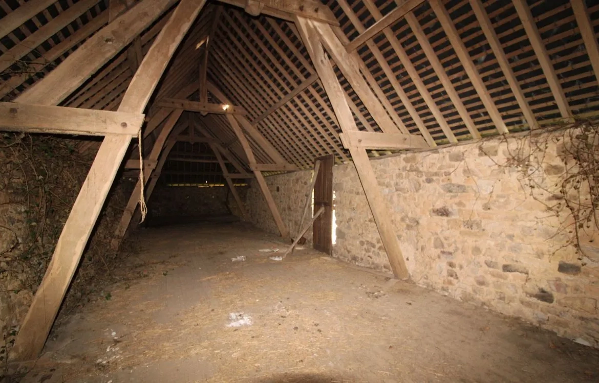 Maison à rénover de 101,25 m² à Saint Calais du Desert 