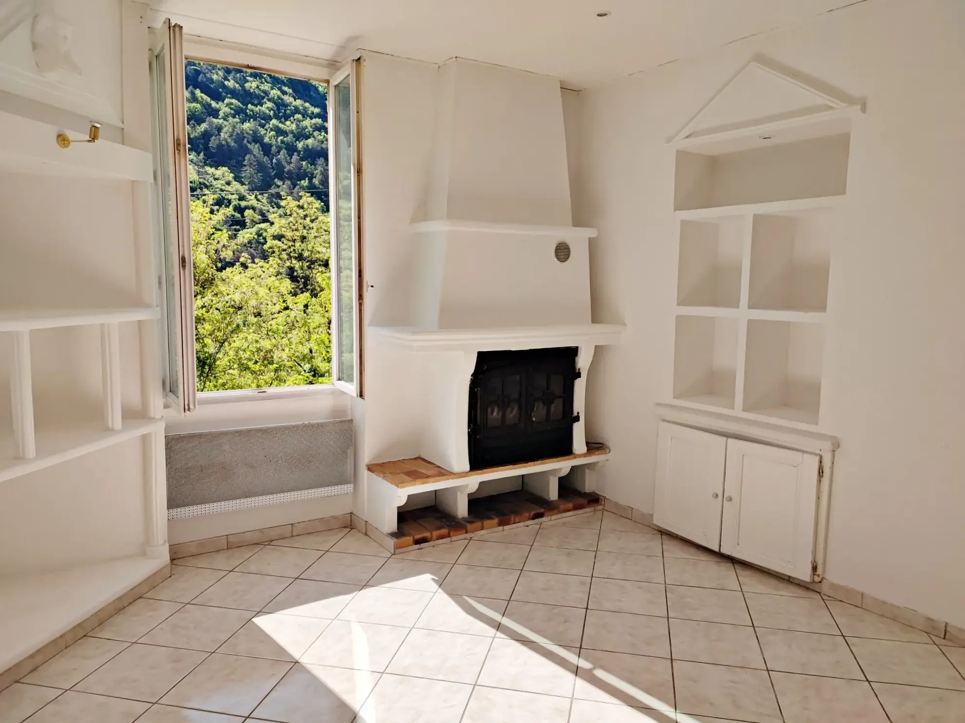 Appartement lumineux de 55 m² à Lantosque avec vue montagne 