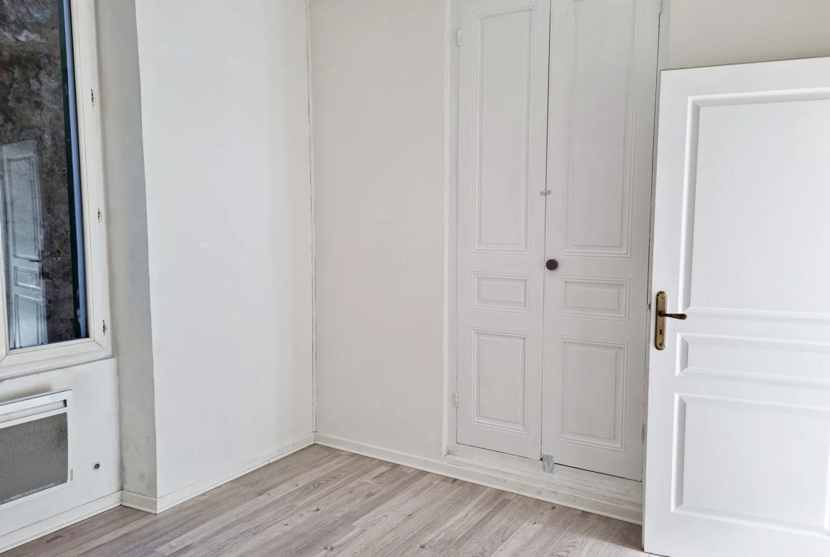 Appartement lumineux de 55 m² à Lantosque avec vue montagne 