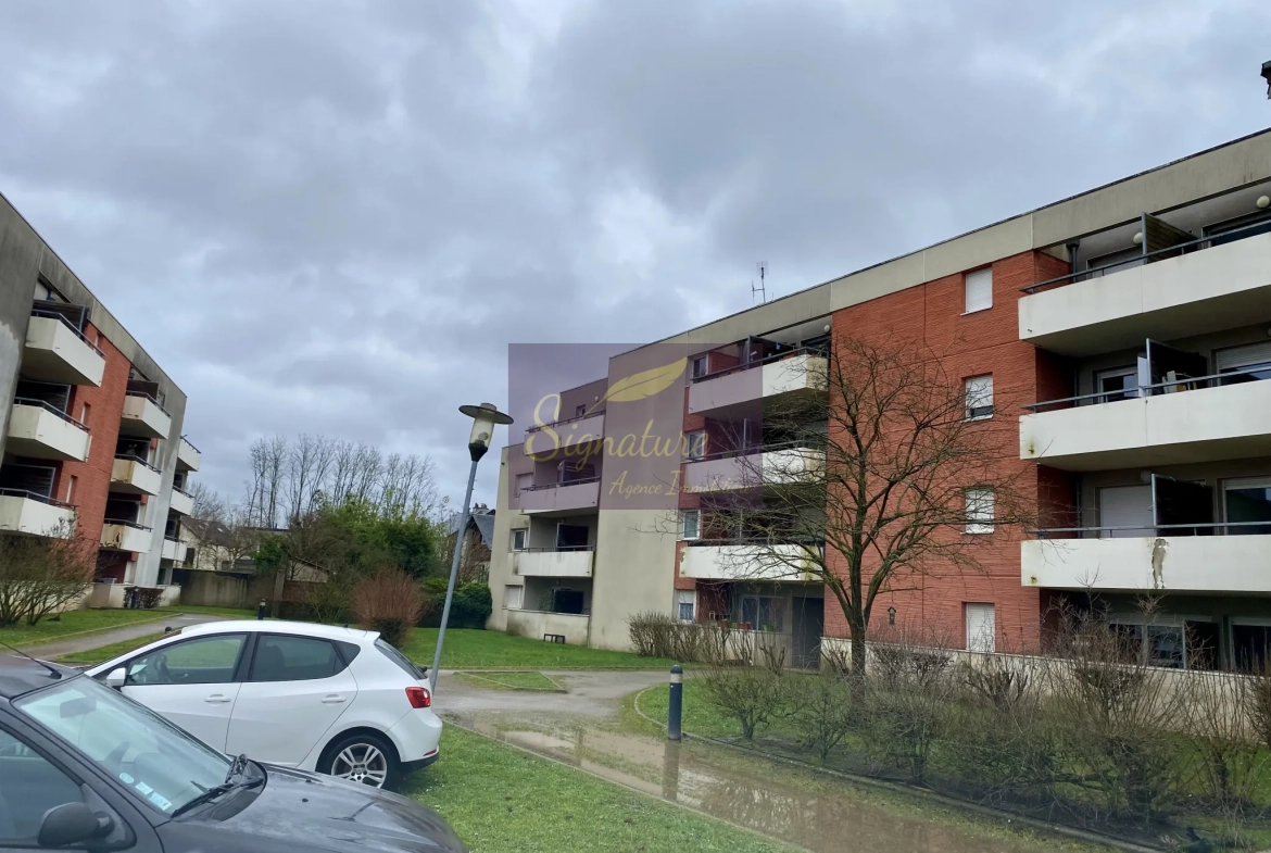 F2 avec Terrasse et Parking au Mans - Investissement Rentable 