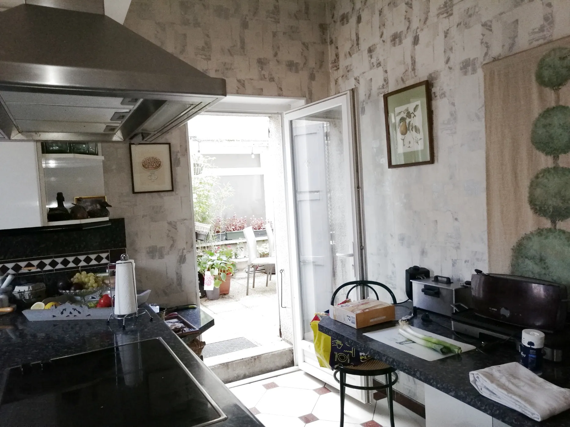 A vendre appartement spacieux de 188 m² avec terrasse au centre-ville de Nevers 