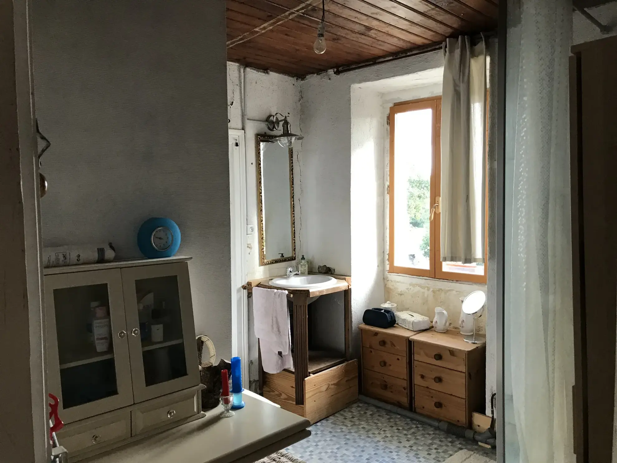 Charmante maison en pierre avec jardin et vue campagne à Saint-Just 
