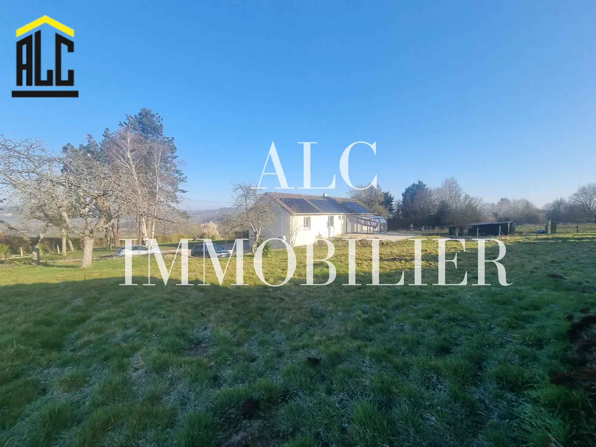 Maison de plain pied à Montchevrel près du Mêle-sur-Sarthe avec terrain spacieux 