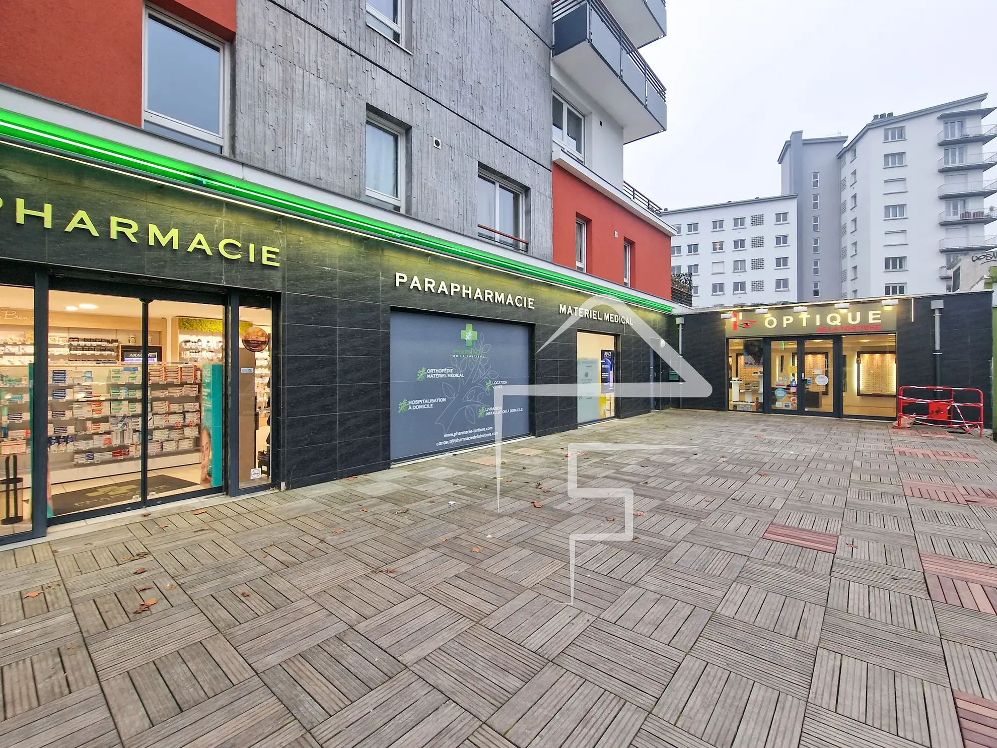 Grand T3 lumineux à Nantes, proximité commerces et transports, avec cave et parking 