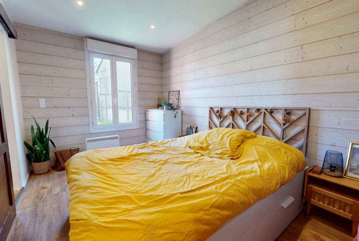 Maison 6 pièces avec grand terrain à Sevran - Proche RER et commodités 