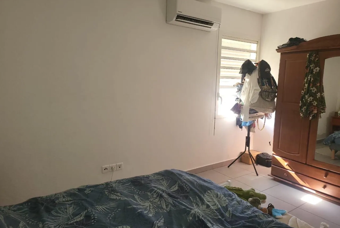 Appartement duplex T2 bis de 79,05 m² à Cayenne dans le quartier de Baduel 