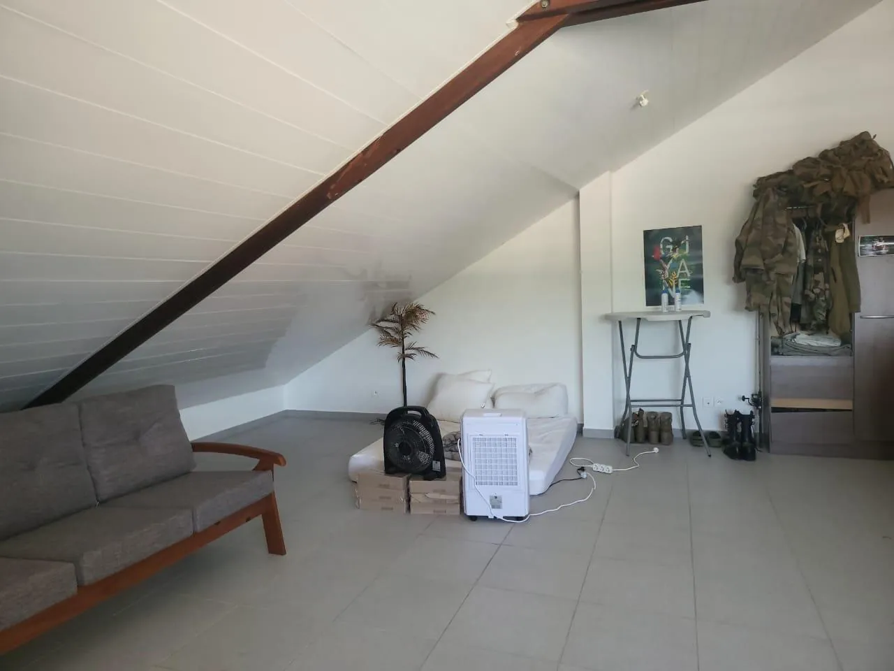 Appartement duplex T2 bis de 79,05 m² à Cayenne dans le quartier de Baduel 