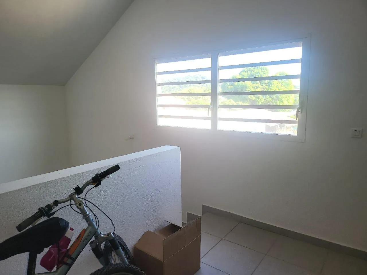 Appartement duplex T2 bis de 79,05 m² à Cayenne dans le quartier de Baduel 
