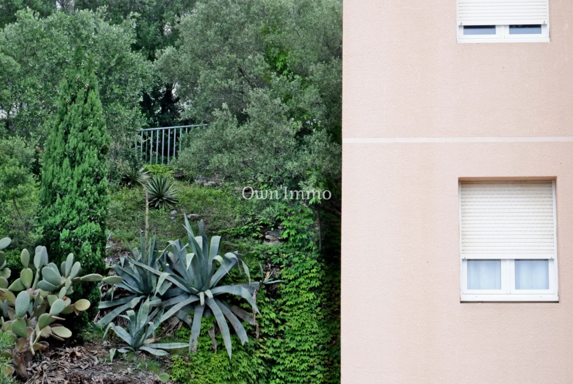 Appartement F3 avec Terrasse et Vue Mer à Bastia Fango 
