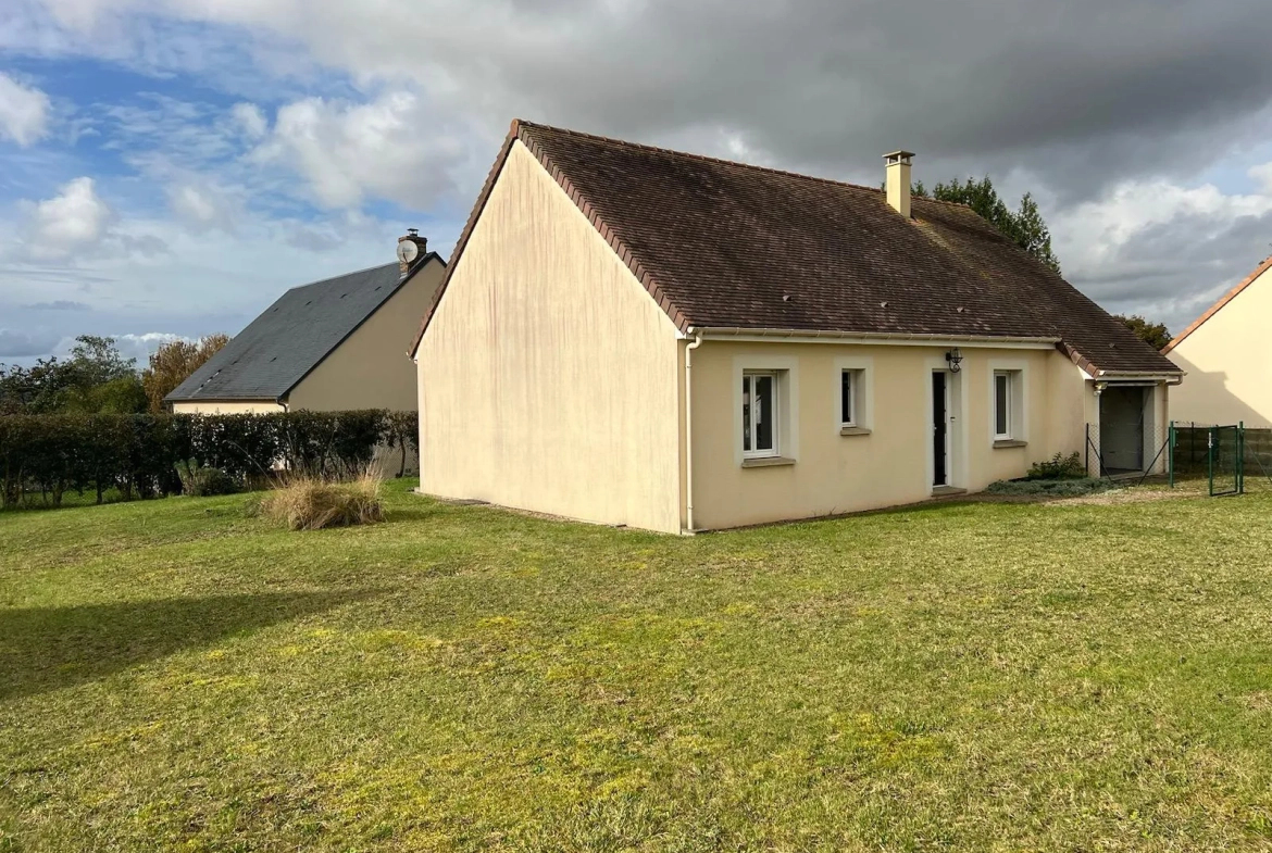 Pavillon de plain pied à vendre à Rouessé Fontaine, 80 m² avec garage et jardin 