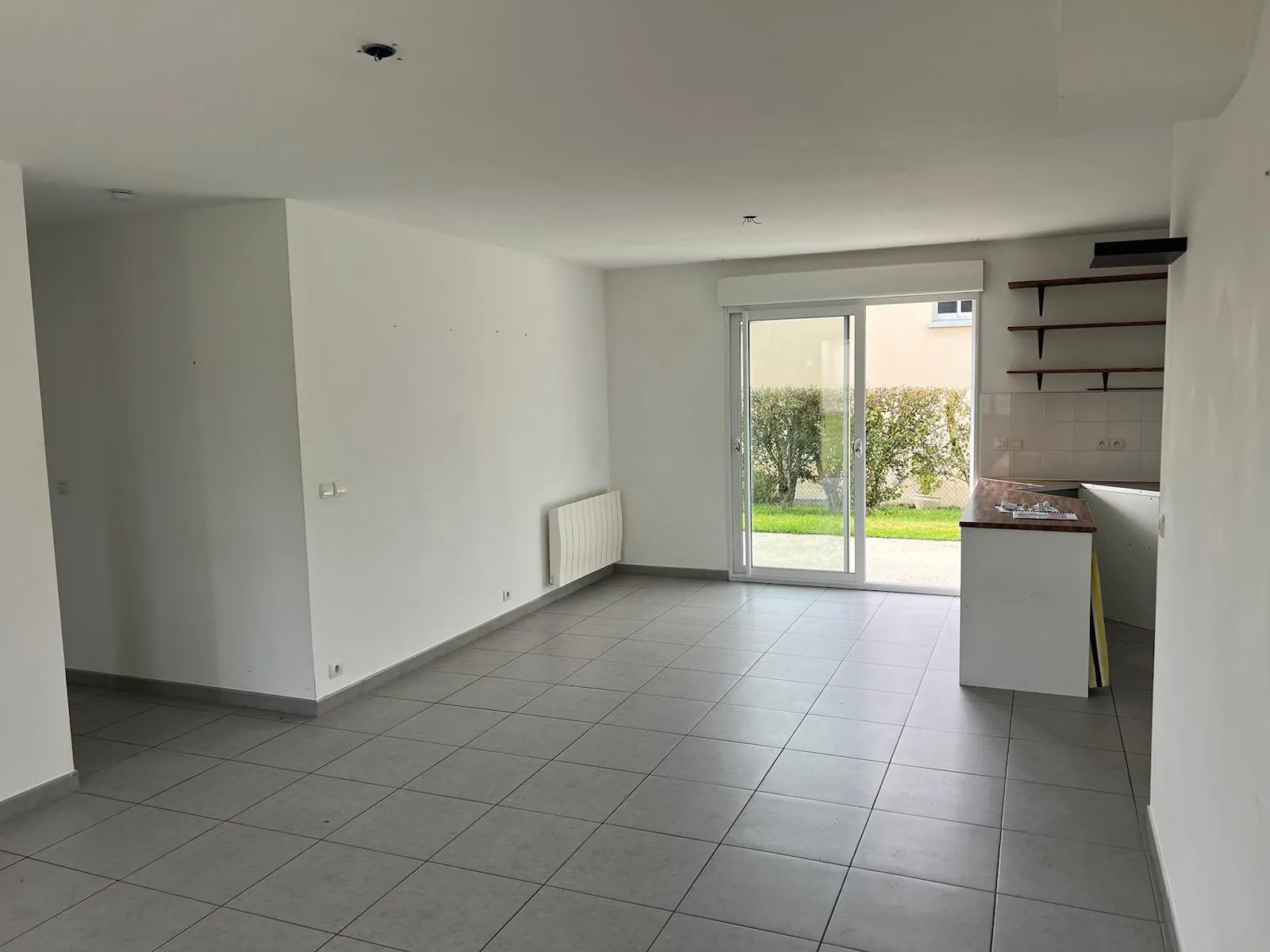 Pavillon de plain pied à vendre à Rouessé Fontaine, 80 m² avec garage et jardin 