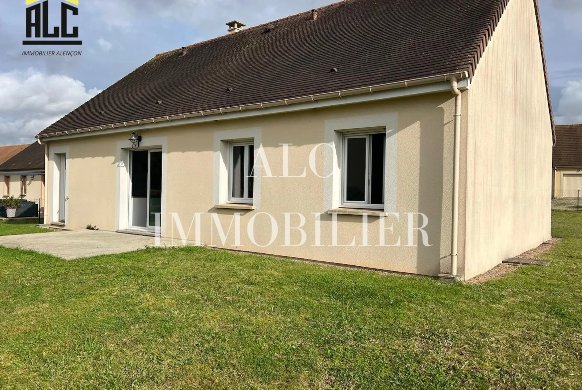 Pavillon de plain pied à vendre à Rouessé Fontaine, 80 m² avec garage et jardin 