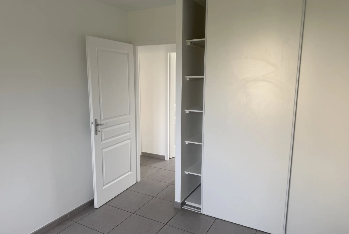 Pavillon de plain pied à vendre à Rouessé Fontaine, 80 m² avec garage et jardin 