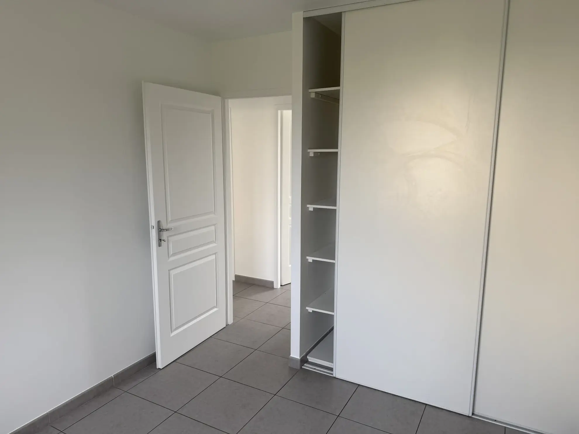 Pavillon de plain pied à vendre à Rouessé Fontaine, 80 m² avec garage et jardin 