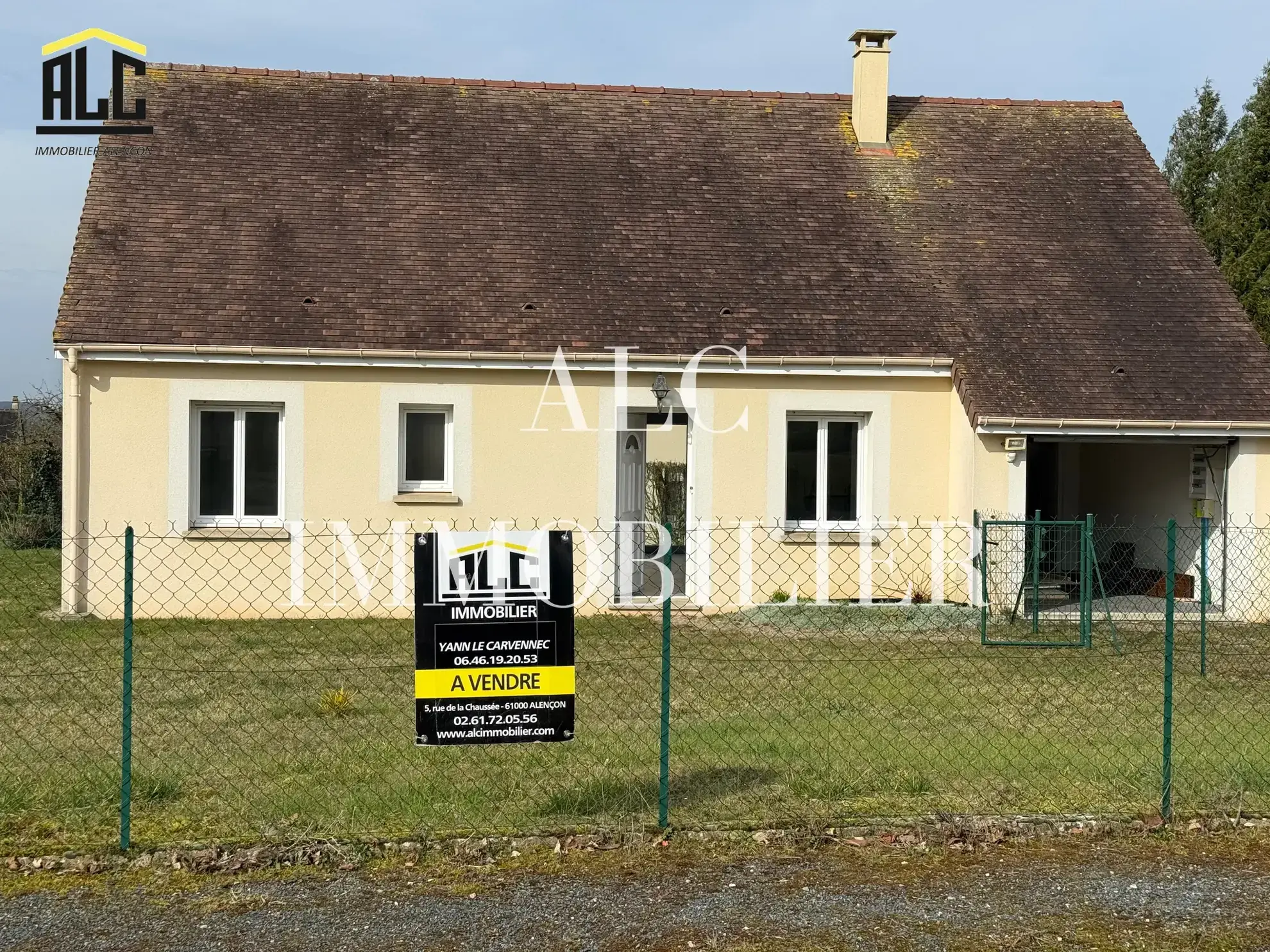 Pavillon de plain pied à vendre à Rouessé Fontaine, 80 m² avec garage et jardin 