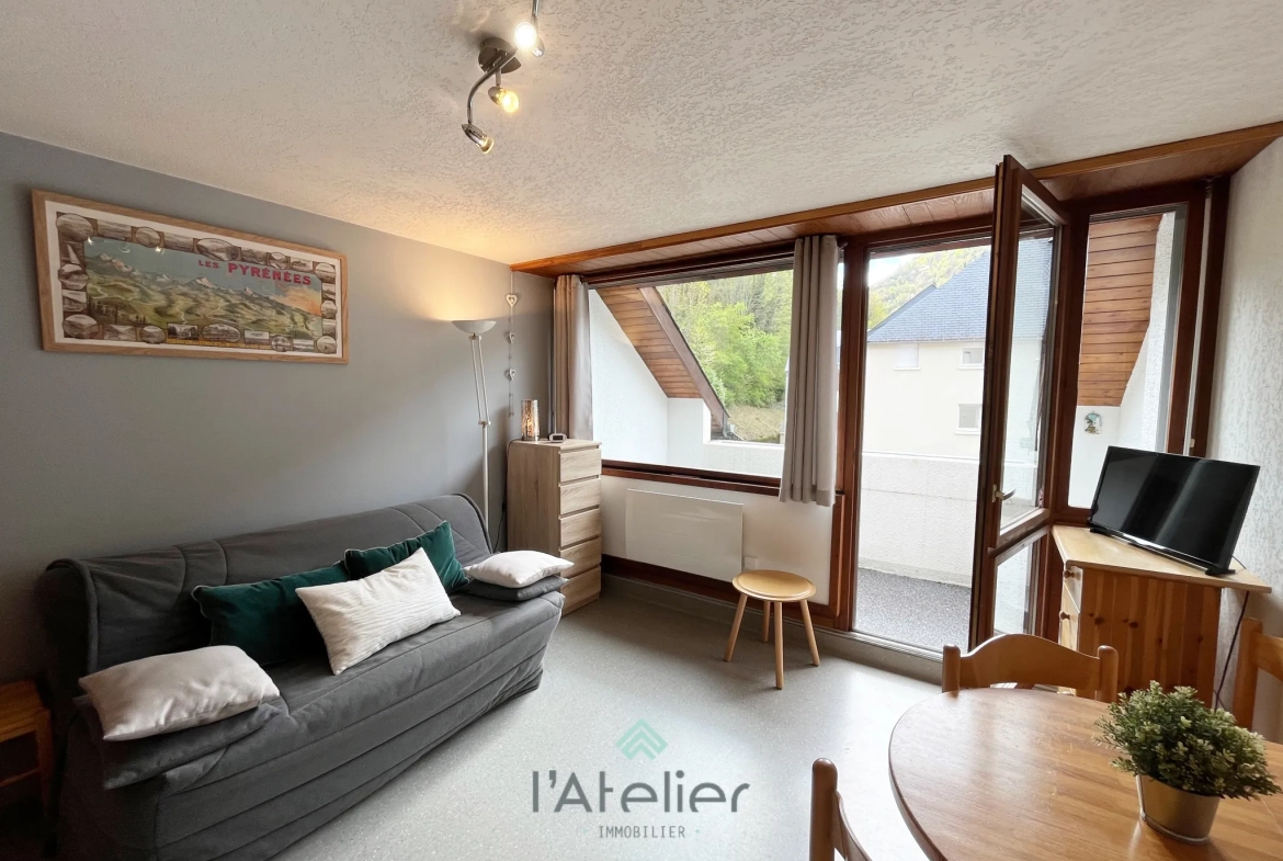 Studio rénové de 23 m² avec terrasse au cœur de Saint-Lary, exposition Sud-Ouest 