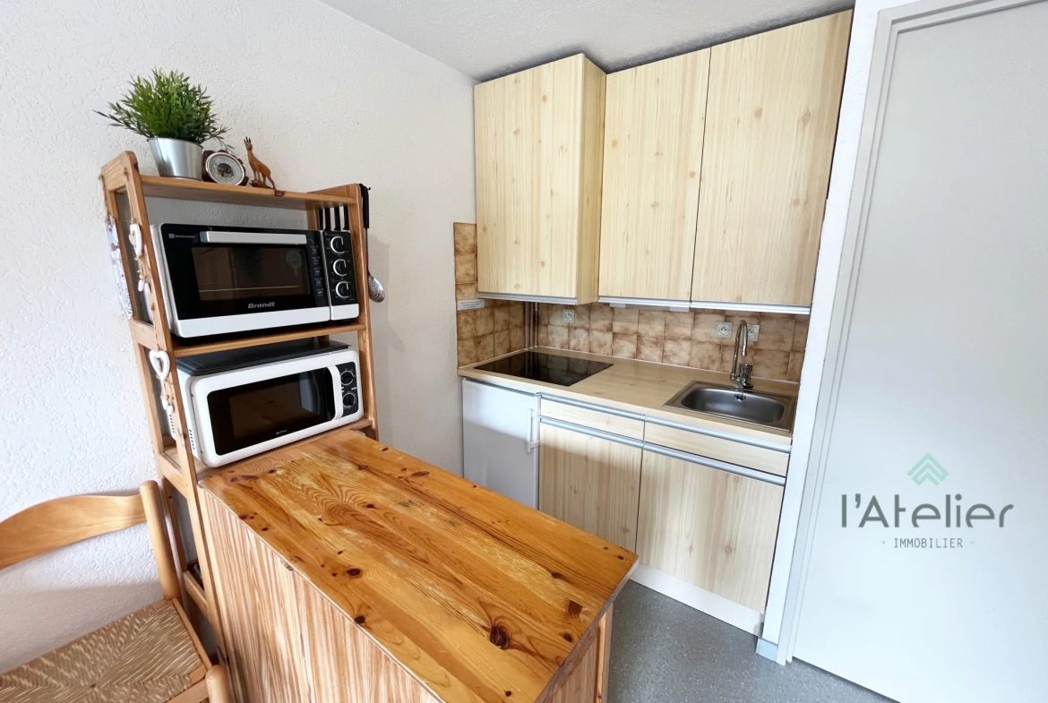 Studio rénové de 23 m² avec terrasse au cœur de Saint-Lary, exposition Sud-Ouest 