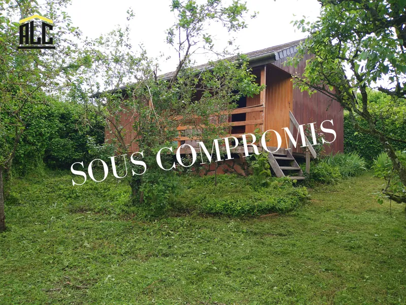 Terrain de loisir de 755 m² avec maisonette à Souge le Ganelon en vente 